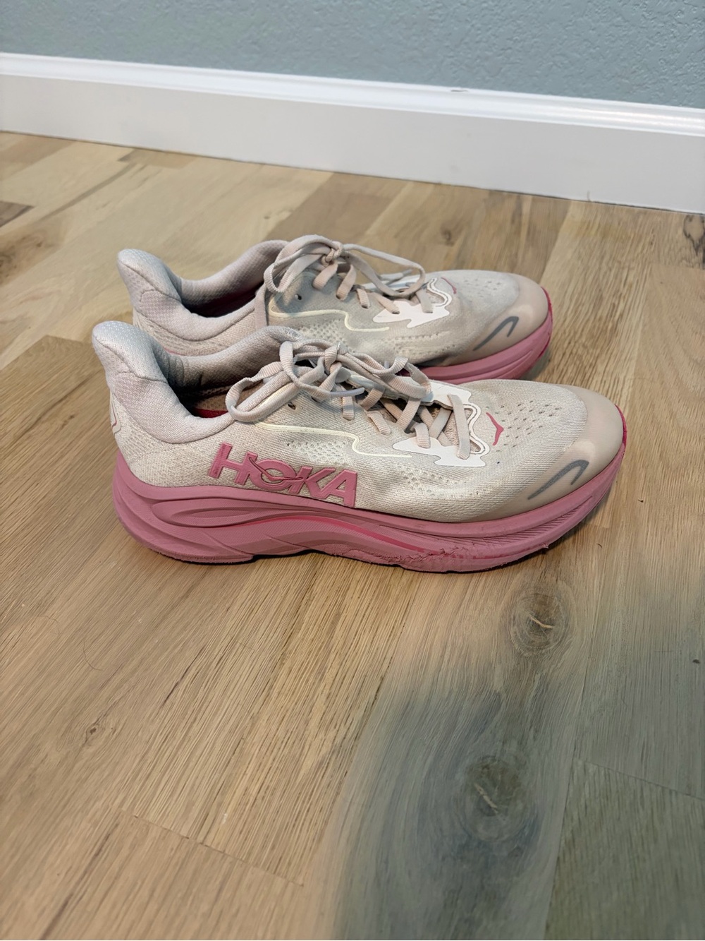 Hoka Big Kids White and Pink Athletic Shoes - Picture 4 of 8